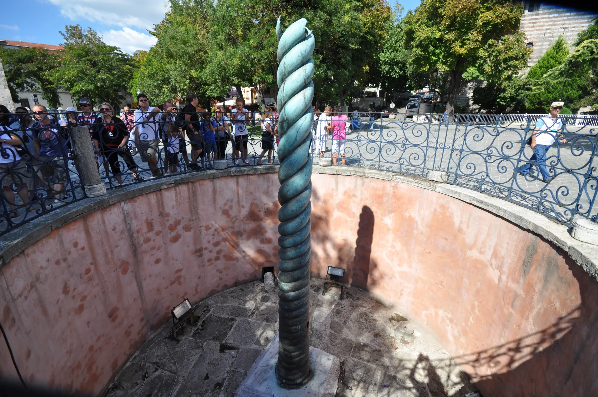 The Serpent Column